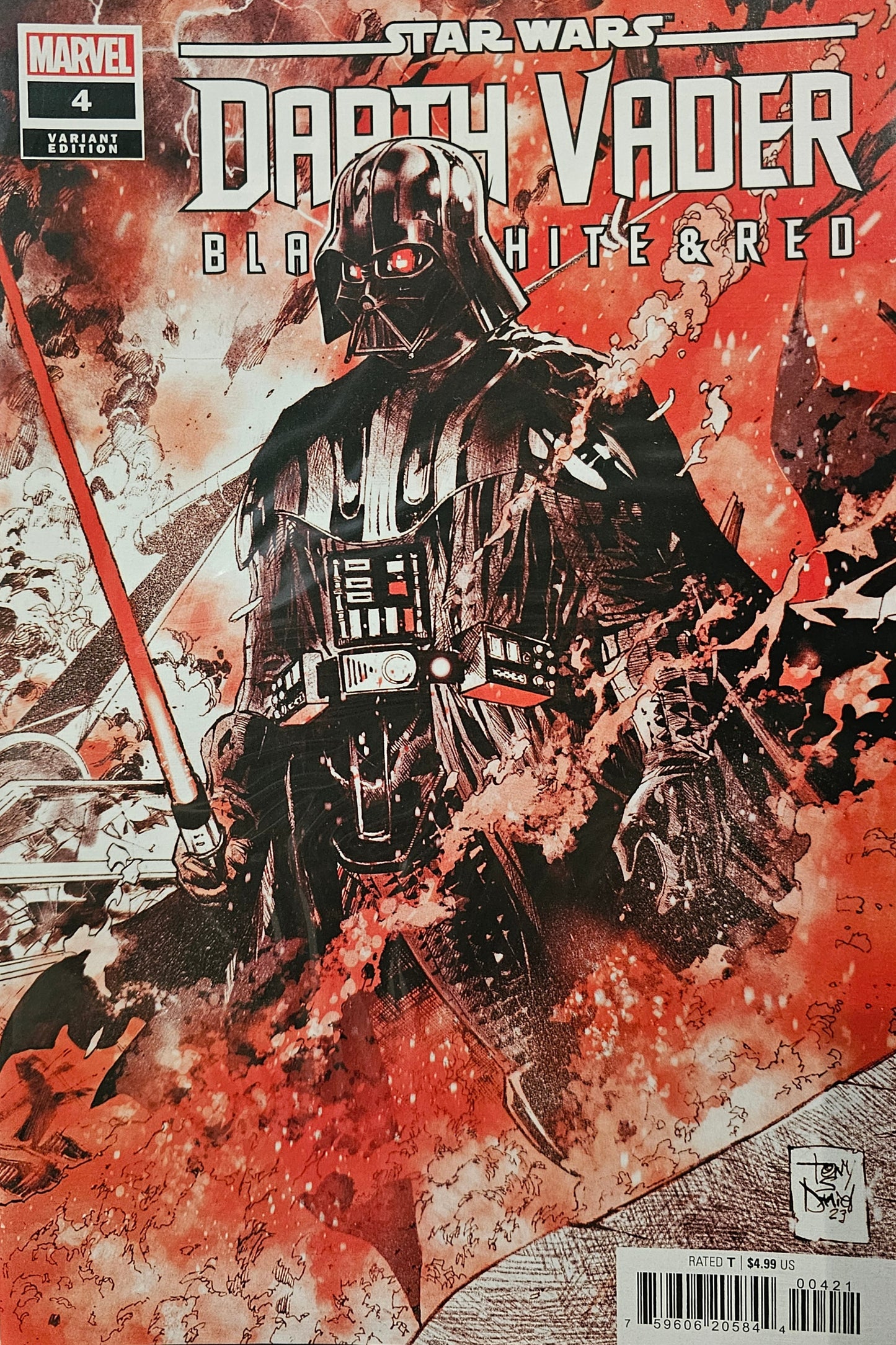 VF Star Wars: Darth Vader Black, White, and Red #4 Daniel Trade Dress Variant
