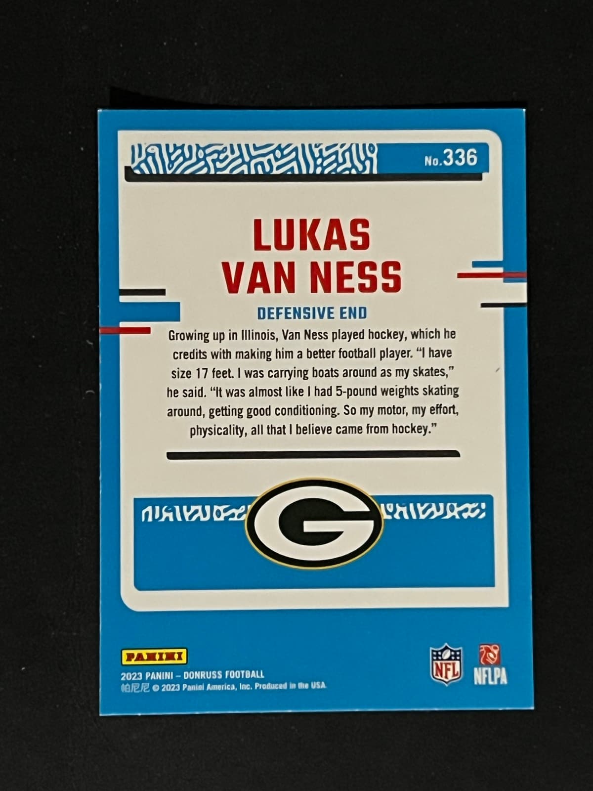 Lukas Van Ness back
